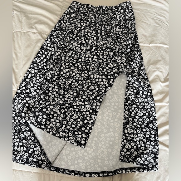 Floral Black and White Maxi Skirt - Picture 2 of 3